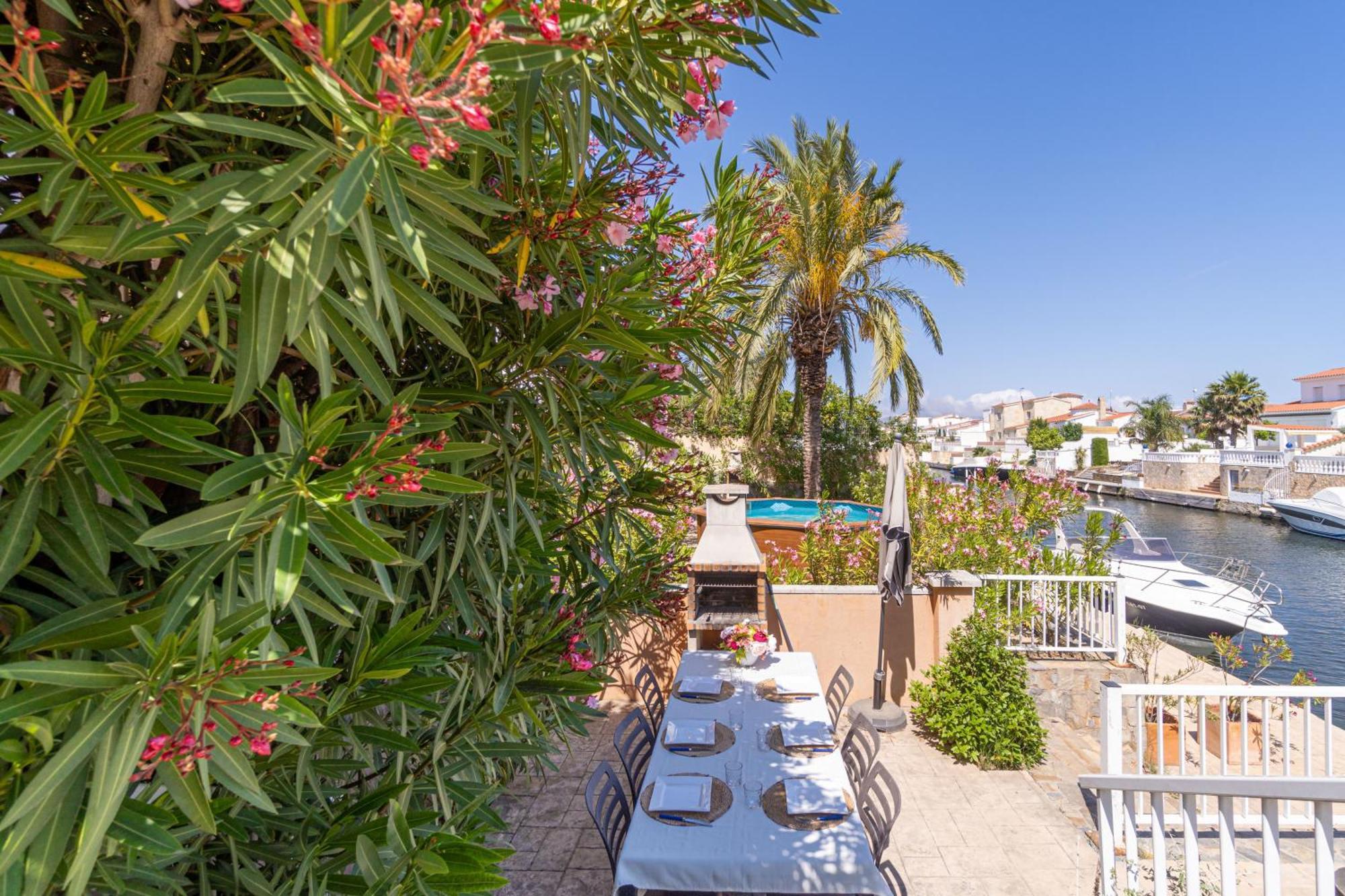 Jouvacations Villa Freser Empuriabrava Exterior foto